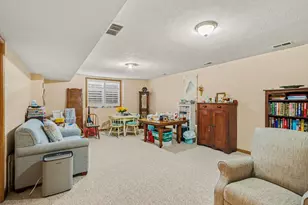 1375 Estero Dr, Portage, MI 49002 - Photo 19