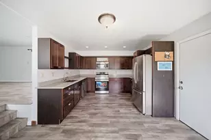 174 Long Ave, Michigan Center, MI 49254 - Photo 7