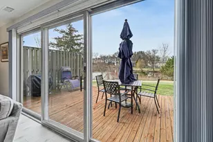 719 Watersedge Dr, Ann Arbor, MI 48105 - Photo 7
