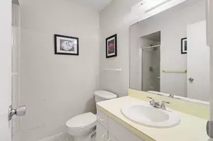 719 Watersedge Dr, Ann Arbor, MI 48105 - Photo 25