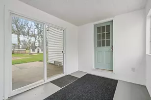 7641 Lake Wood Dr, Portage, MI 49002 - Photo 27