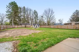 7641 Lake Wood Dr, Portage, MI 49002 - Photo 31