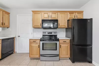 7641 Lake Wood Drive, Portage, MI 49002 - Photo 11