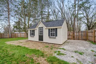 7641 Lake Wood Dr, Portage, MI 49002 - Photo 33