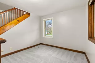 10518 Stadium Dr, Kalamazoo, MI 49009 - Photo 7