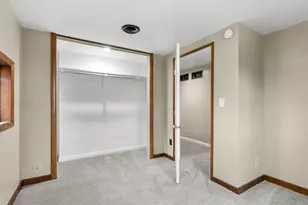 10518 Stadium Dr, Kalamazoo, MI 49009 - Photo 29