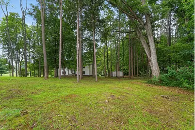 4042 Burns Road, Howell, MI 48855 - Photo 15
