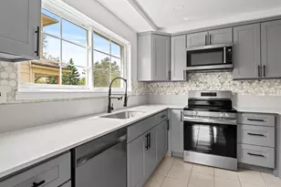 22589 Bell Brook St, Southfield, MI 48034 - Photo 5