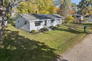 332 Mill St, Trufant, MI 49347 - Photo 5