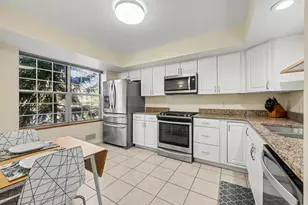 220 Lyn Anne Ct, Ann Arbor, MI 48103 - Photo 3