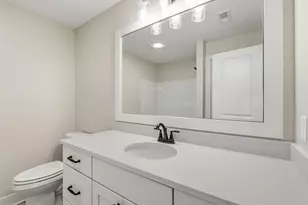 11905 Smithfield Dr, Holland, MI 49424 - Photo 31