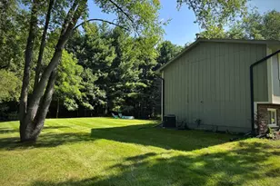 8739 Coyle Dr, Pinckney, MI 48169 - Photo 53