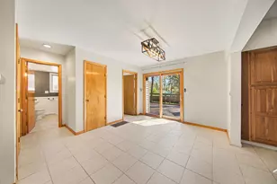 1235 Winifred St, Jackson, MI 49202 - Photo 5