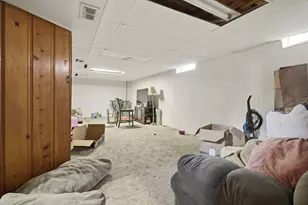 24657 Flower Ave, Eastpointe, MI 48021 - Photo 17