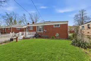 9160 Kinloch St, Bedford, MI 48239 - Photo 35
