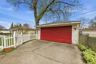 9160 Kinloch St, Bedford, MI 48239 - Photo 33
