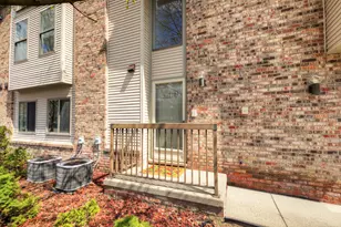 42779 Lilley Pointe Dr, Canton, MI 48187 - Photo 3
