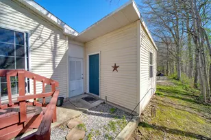 448 Raisin River Dr, Adrian, MI 49221 - Photo 27