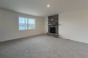 1246 Plum Grove Dr, Monroe, MI 48161 - Photo 5