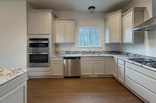 1246 Plum Grove Dr, Monroe, MI 48161 - Photo 3