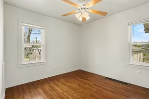 154 Lamora Ave, Battle Creek, MI 49037 - Photo 15