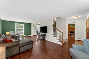 319 Greenridge Dr NW, Grand Rapids, MI 49544 - Photo 5