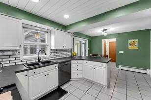 319 Greenridge Dr NW, Grand Rapids, MI 49544 - Photo 21