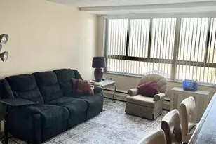 8900 E Jefferson Ave, Detroit, MI 48214 - Photo 5