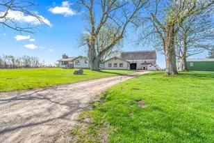 2871 W Bacon Rd, Hillsdale, MI 49242 - Photo 3