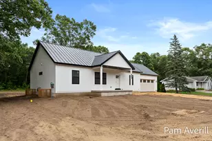 2336 MacArthur Rd, Muskegon, MI 49442 - Photo 3