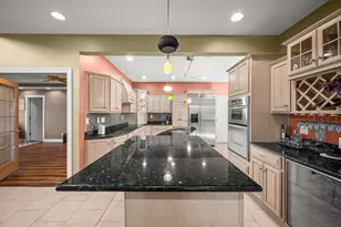 2349 Riverside Pointe Dr, Saint Joseph, MI 49085 - Photo 15