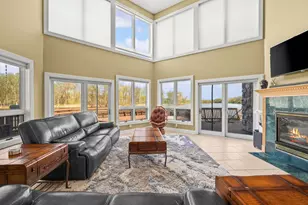 2349 Riverside Pointe Dr, Saint Joseph, MI 49085 - Photo 11