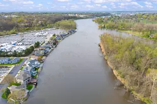 2349 Riverside Pointe Dr, Saint Joseph, MI 49085 - Photo 71