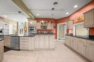 2349 Riverside Pointe Dr, Saint Joseph, MI 49085 - Photo 13