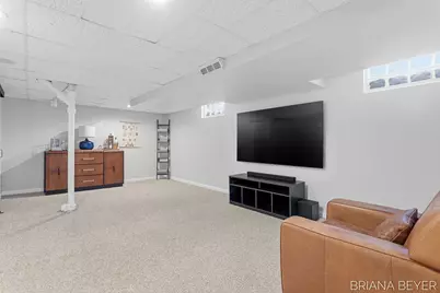 1757 Warwick Road SE, East Grand Rapids, MI 49506 - Photo 29