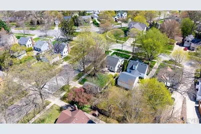 1757 Warwick Road SE, East Grand Rapids, MI 49506 - Photo 43