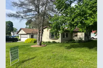 228 W Forest Street, Edmore, MI 48829 - Photo 3
