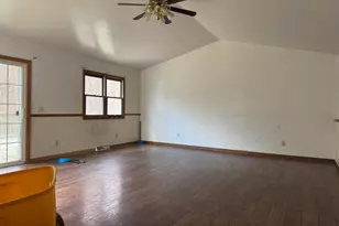 10736 Woodbushe Dr SE, Lowell, MI 49331 - Photo 5