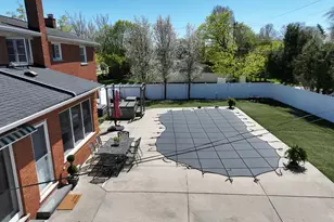 1700 Evergreen St, Trenton, MI 48183 - Photo 57