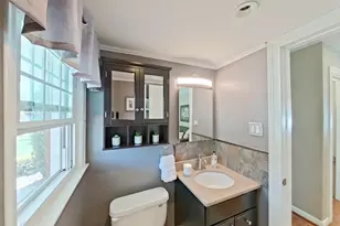 1700 Evergreen St, Trenton, MI 48183 - Photo 11