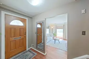 1700 Evergreen St, Trenton, MI 48183 - Photo 3