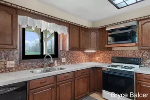 9901 Eastern Ave SE, Byron Center, MI 49315 - Photo 5