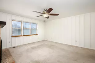 350 Hollywood Dr, Saline, MI 48176 - Photo 25