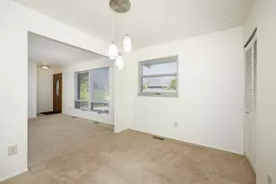 350 Hollywood Dr, Saline, MI 48176 - Photo 17