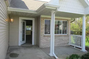 1096 Fountain View Cir, Holland, MI 49423 - Photo 3
