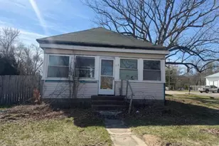 81 S Gibbs St, White Cloud, MI 49349 - Photo 5