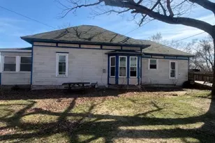 81 S Gibbs St, White Cloud, MI 49349 - Photo 3