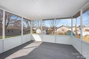 1427 Grant Ave, Grand Haven, MI 49417 - Photo 9