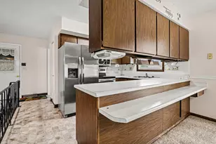 3986 Washington Ave, Saint Joseph, MI 49085 - Photo 11