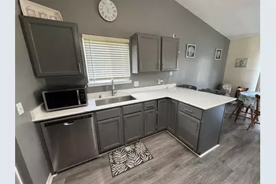 1206 Comstock Drive, Marshall, MI 49068 - Photo 9